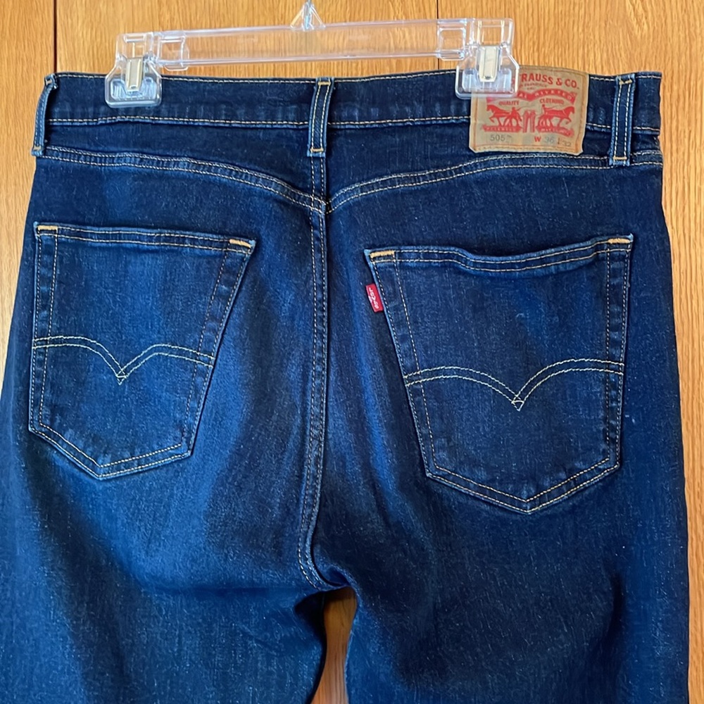 Levi’s men dark wash 36 x 31 straight regular fit 505 stretch denim jeans EUC